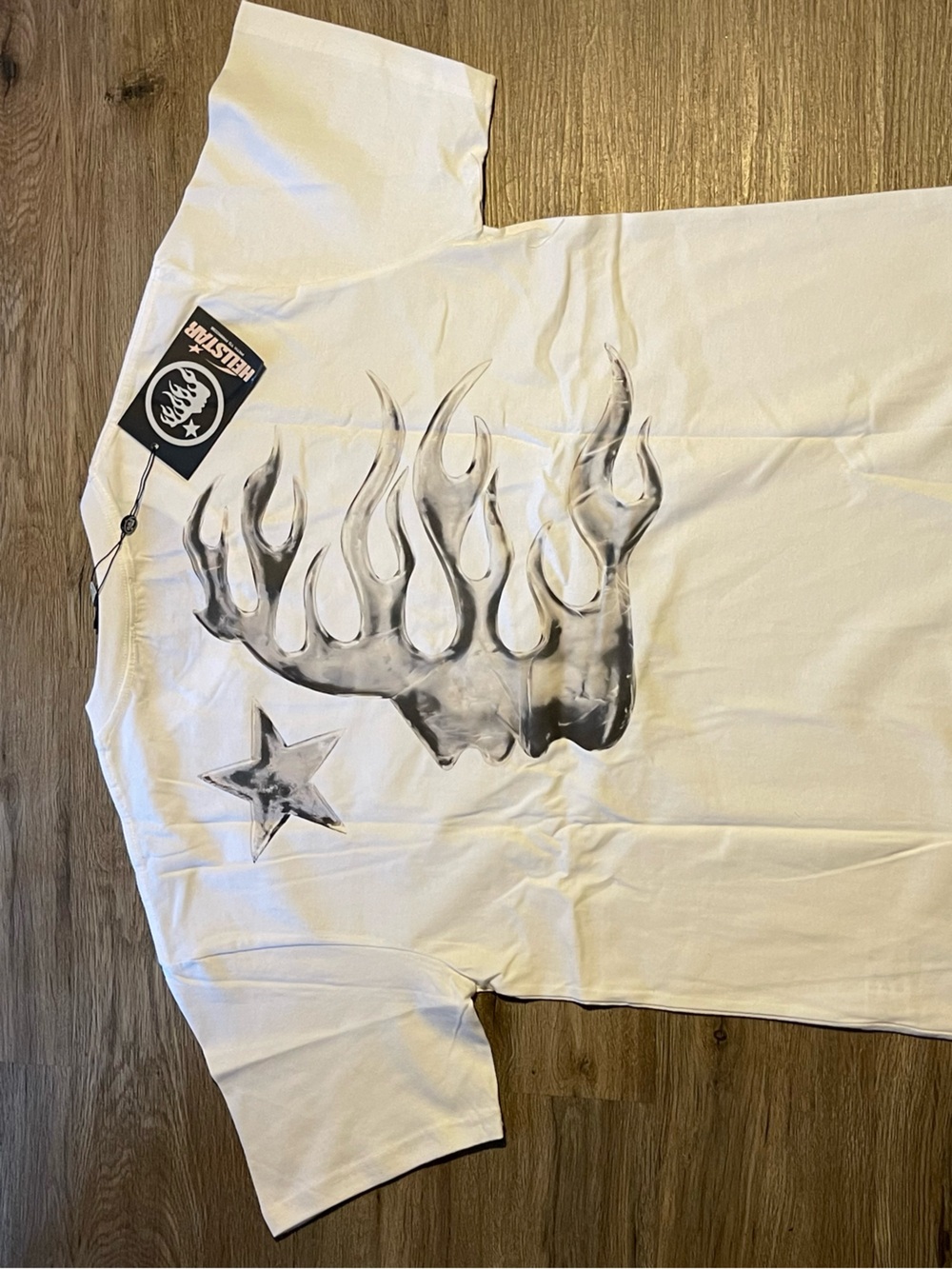 HELLSTAR White Flame Graphic Short Sleeve Tee